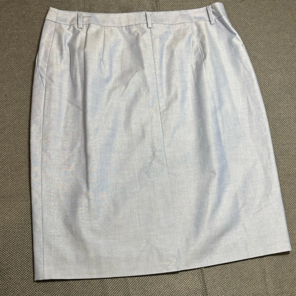 BROOKS BROTHERS NWT Oxford blue dresss shirt skirt. 100% cotton. Size 12. - Picture 8 of 8